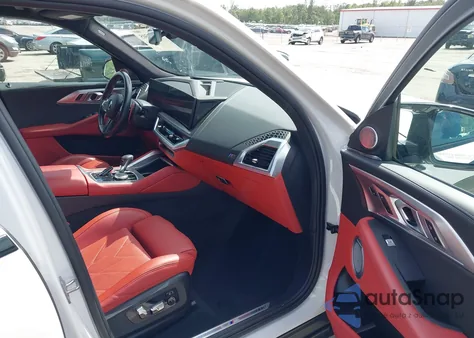 2023 BMW Xm из США, поврежденный, VIN 5YM23CS08P9S33538